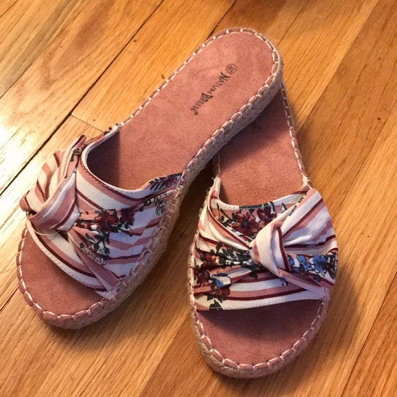 Espadrille Sandals - Picture 4 of 8